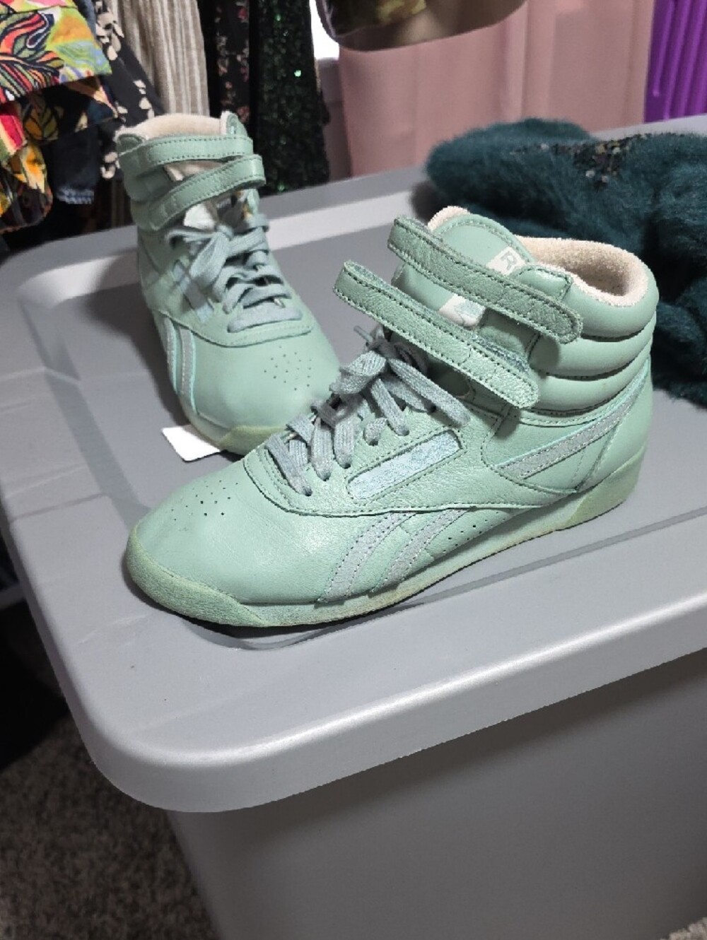 Reebok Womens Mint Green High-Top Sneakers with Velcro Strap - Picture 5 of 6